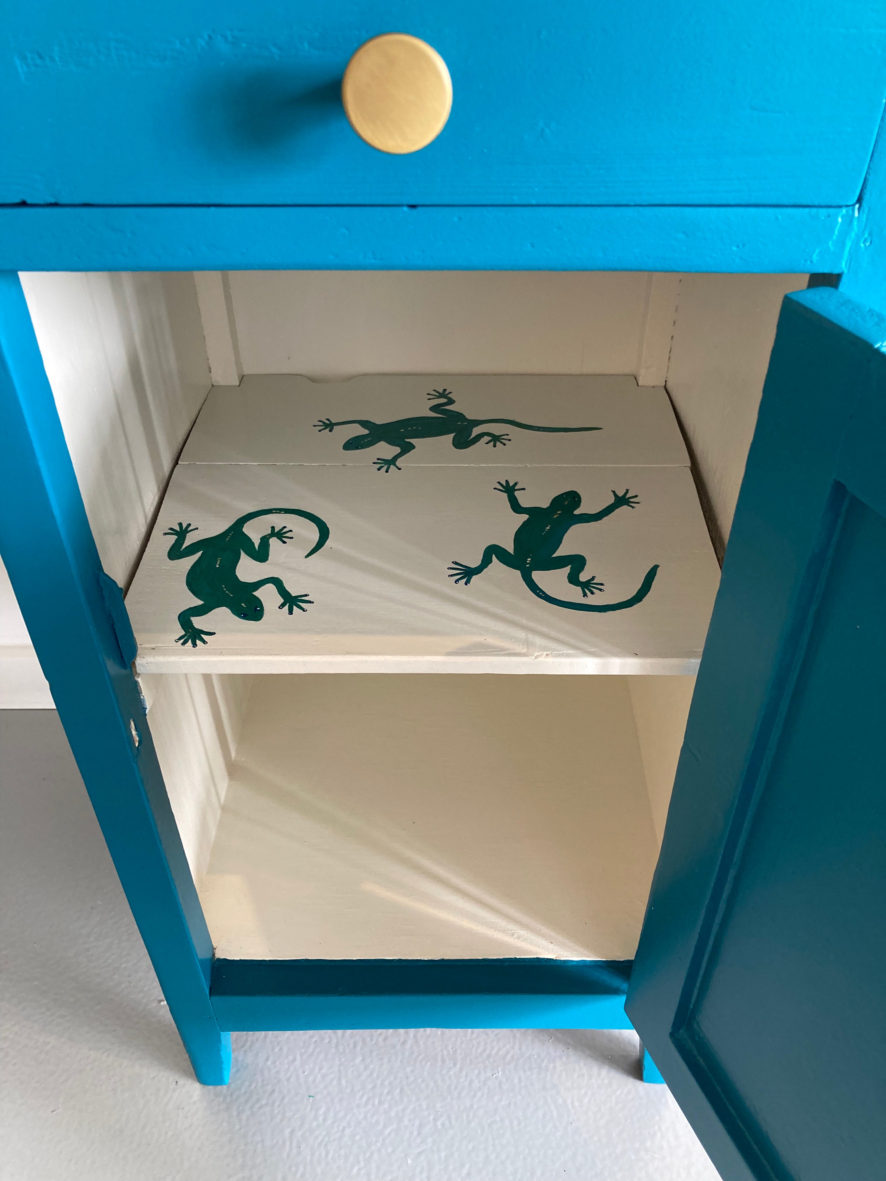 Nachtkastje Salamander 2