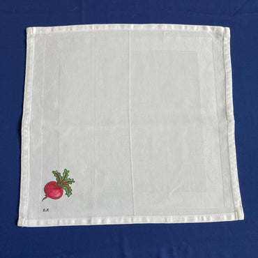 4 Witte servetten rode biet