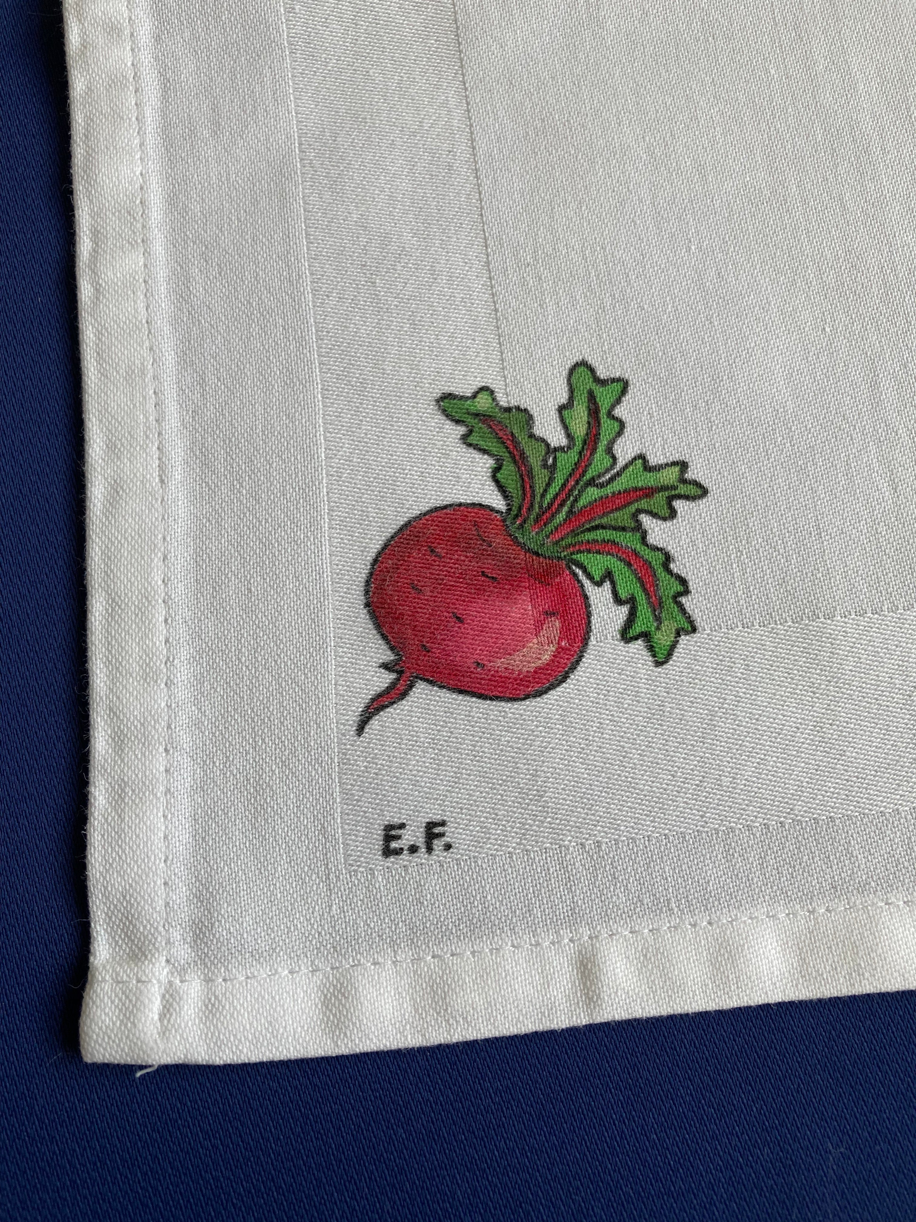 4 Witte servetten rode biet