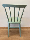 Spijlenstoel licht groen - Estable Store | Vintage art design | Rotterdam Hillegersberg